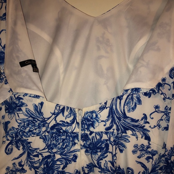 City Studio Puff Sleeve Blue And White Floral Print Dress Size 7 - Picture 5 of 7